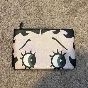 Makeup bag